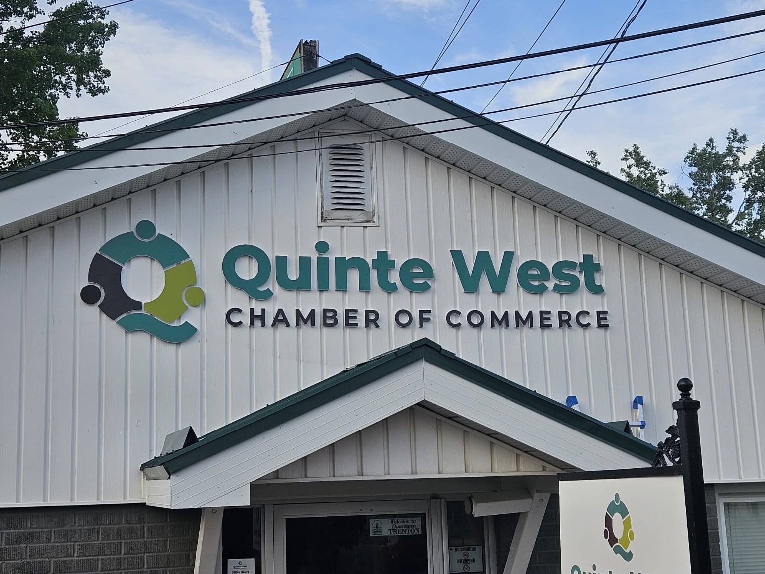 Quinte West Chamber of Commerce exterior dimensional signage
